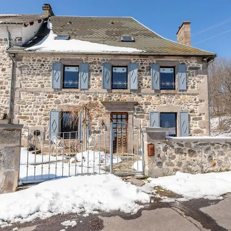 Feriehus Chambon-sur-lac, 2 Pieces, 3 Personnes - Fr-1-630-215 Chambon-sur-Lac